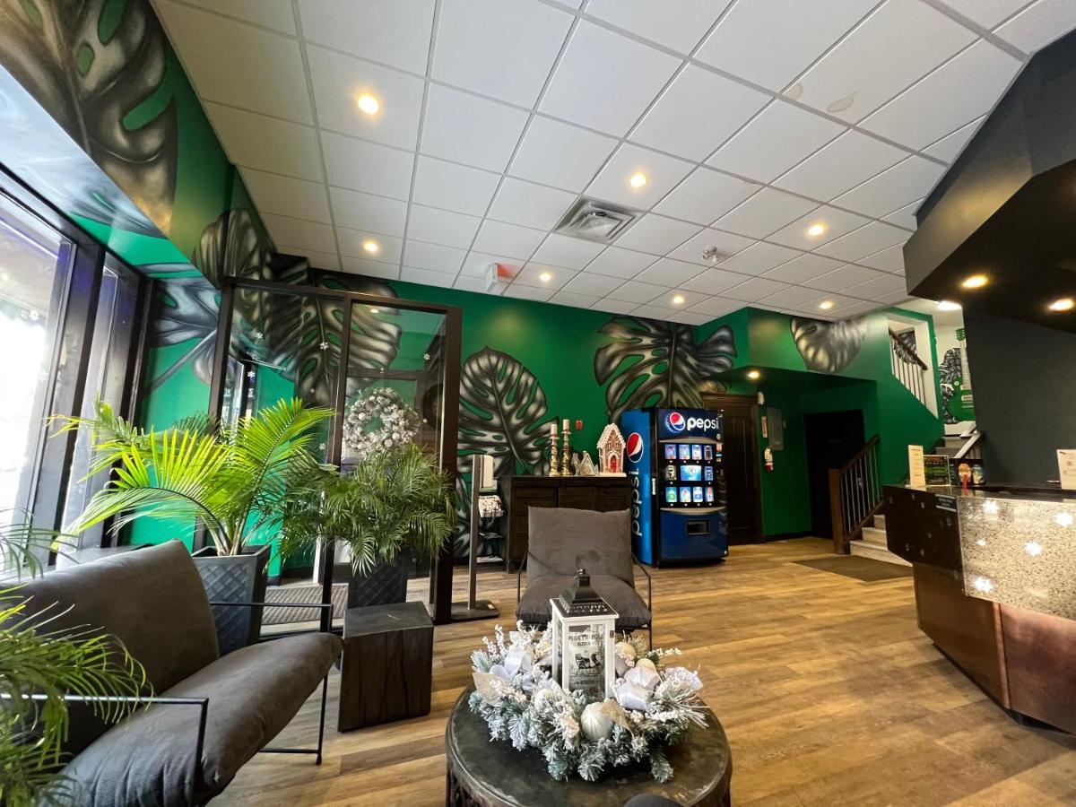 אדמונטון Commercial Hotel מראה חיצוני תמונה