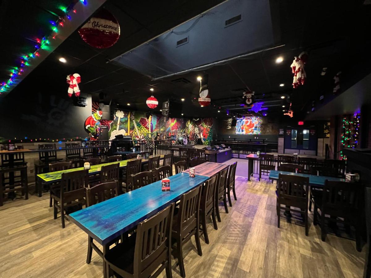 אדמונטון Commercial Hotel מראה חיצוני תמונה