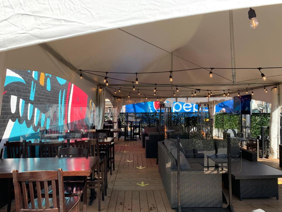 אדמונטון Commercial Hotel מראה חיצוני תמונה