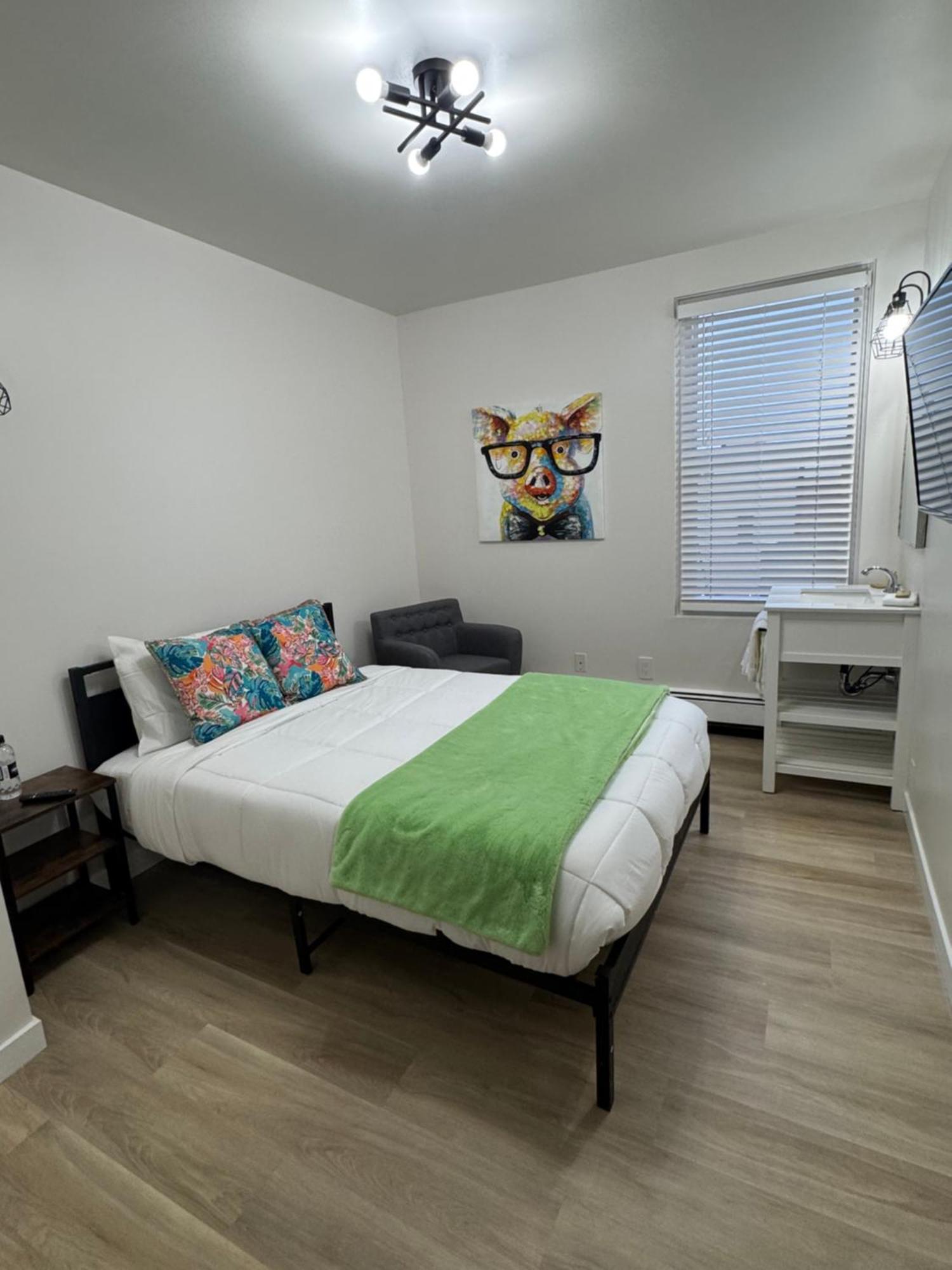 אדמונטון Commercial Hotel מראה חיצוני תמונה