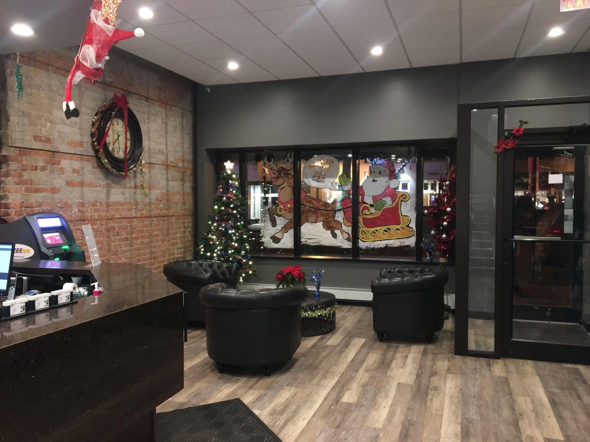 אדמונטון Commercial Hotel מראה חיצוני תמונה