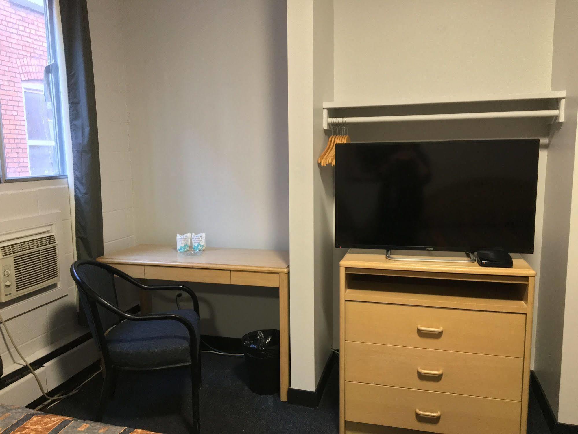 אדמונטון Commercial Hotel מראה חיצוני תמונה